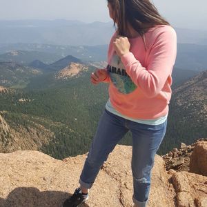 Meet your Posher, Yany